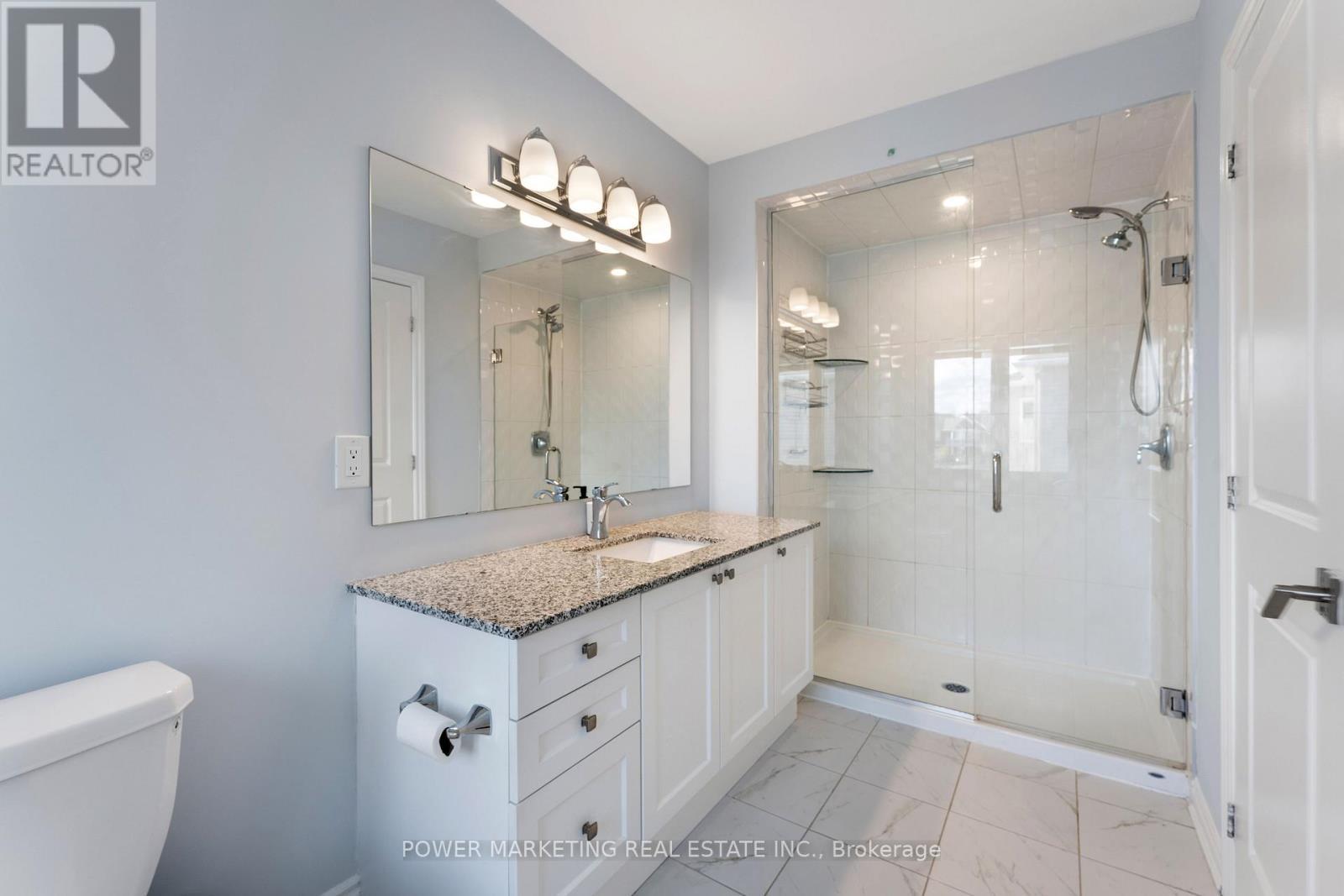 815 Henslows Circle, Ottawa, ON - Indoor Photo Showing Bathroom