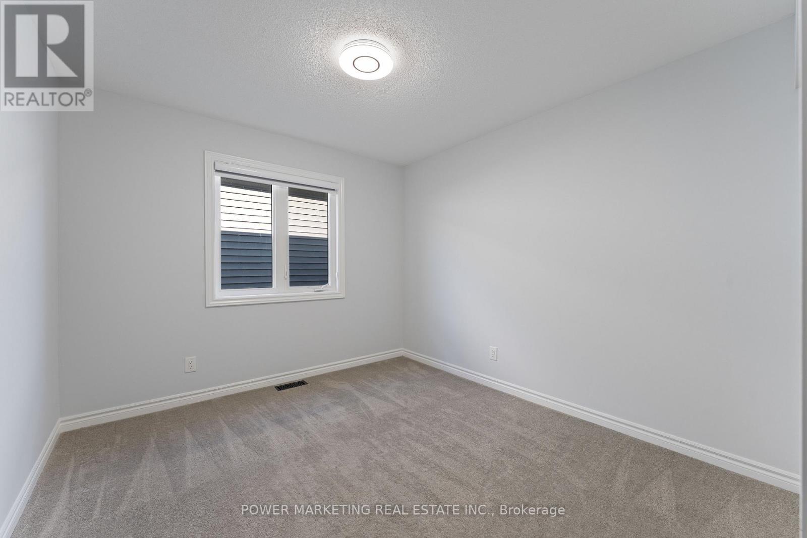 815 Henslows Circle, Ottawa, ON - Indoor Photo Showing Other Room