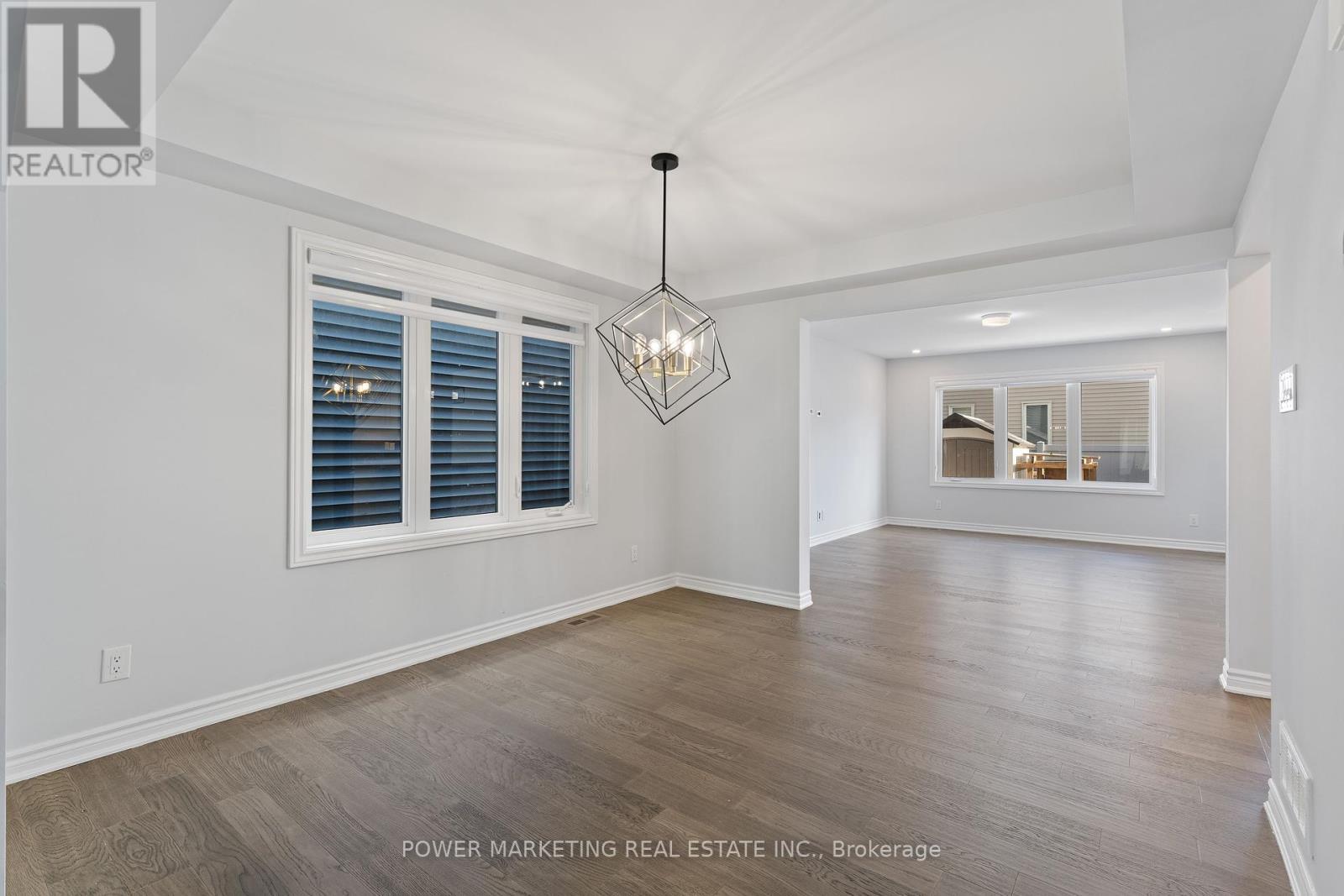 815 Henslows Circle, Ottawa, ON - Indoor