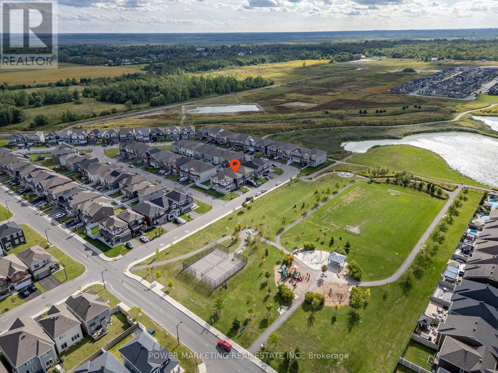 815 Henslows Circle, Ottawa, ON - Outdoor With View