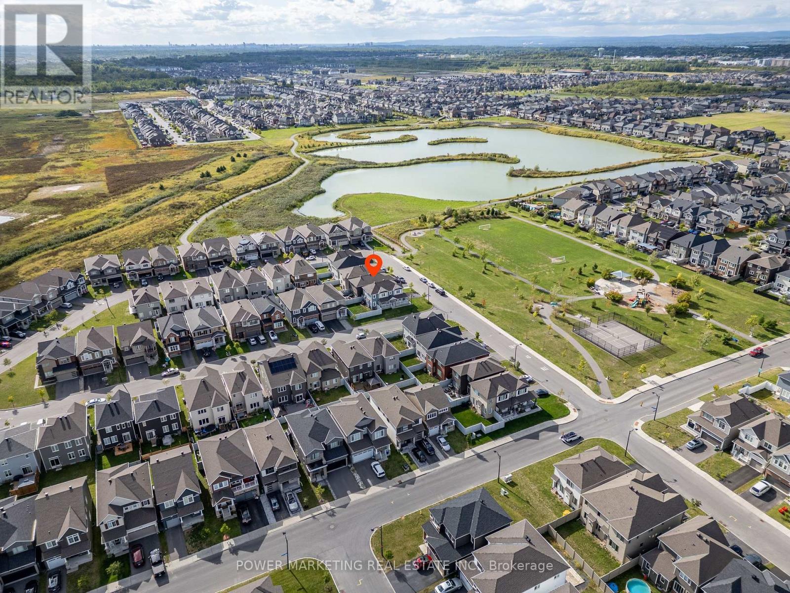 815 Henslows Circle, Ottawa, ON - Outdoor With View