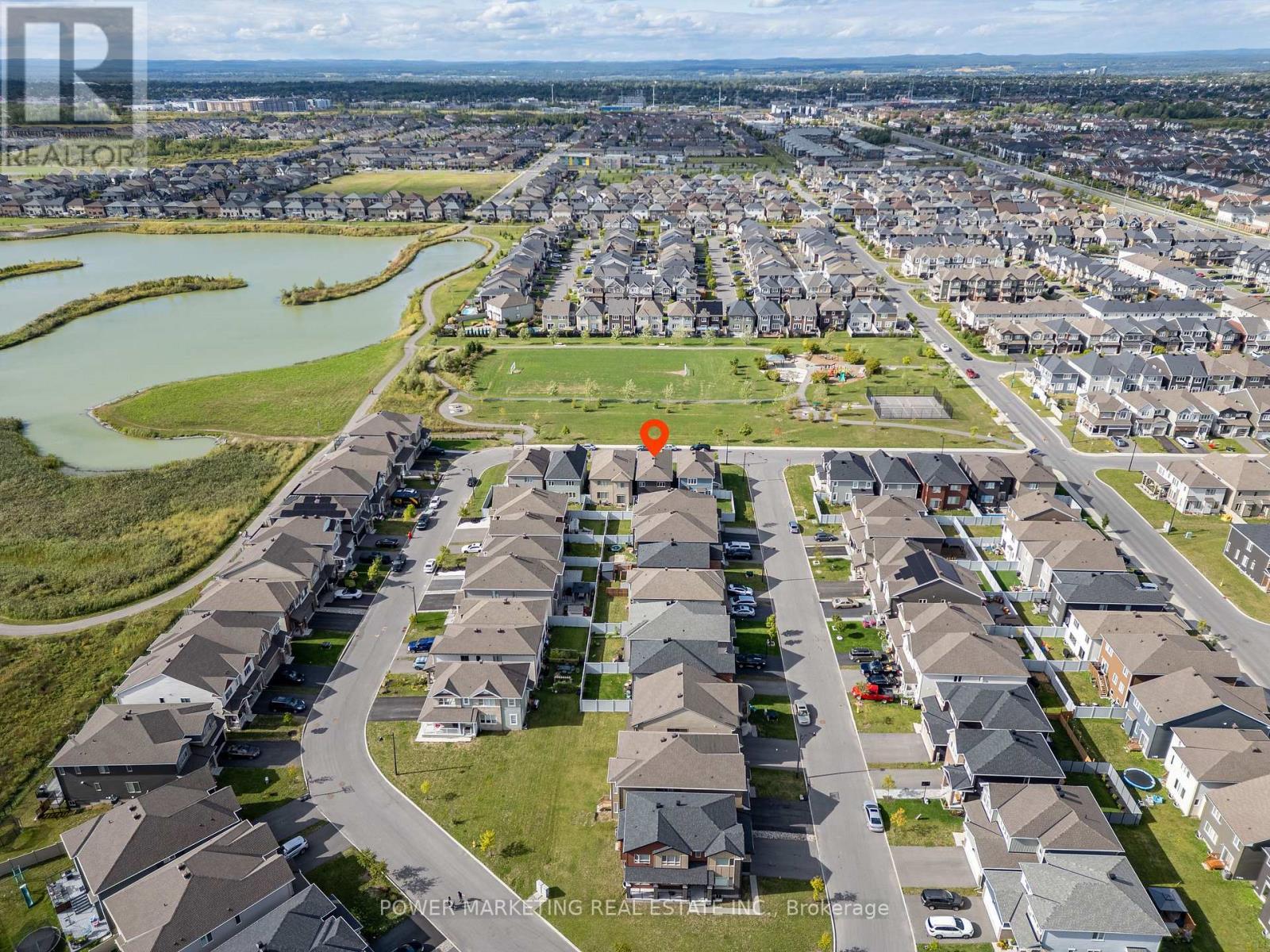 815 Henslows Circle, Ottawa, ON - Outdoor With View