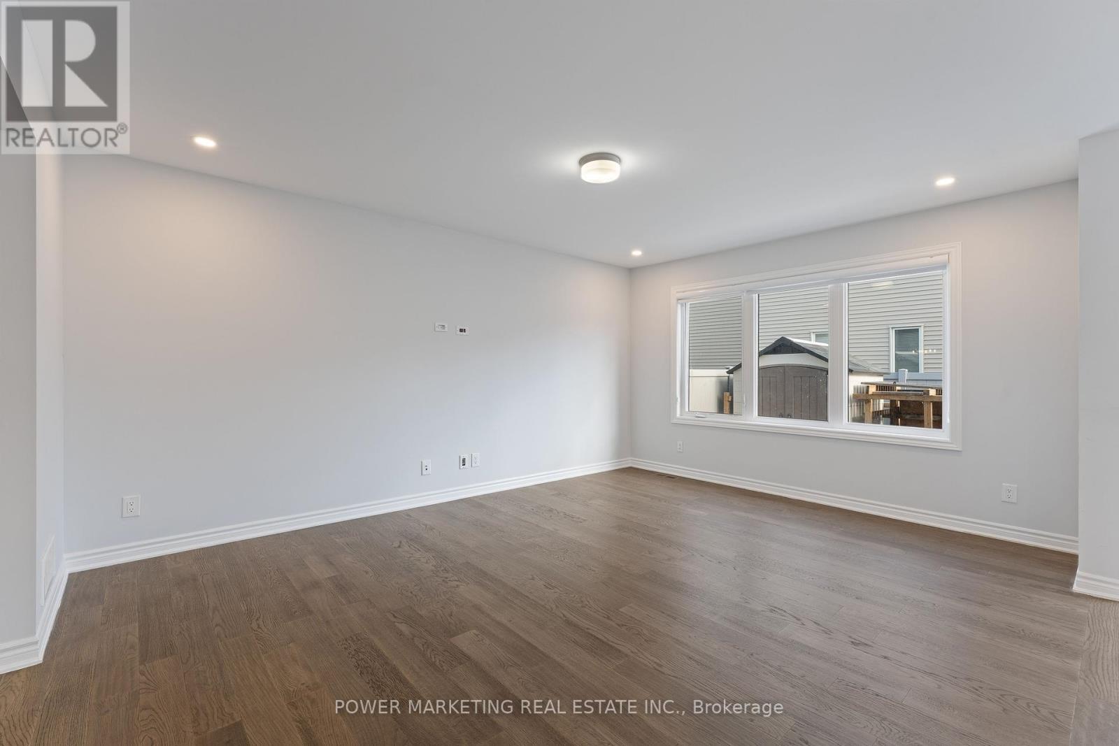 815 Henslows Circle, Ottawa, ON - Indoor Photo Showing Other Room