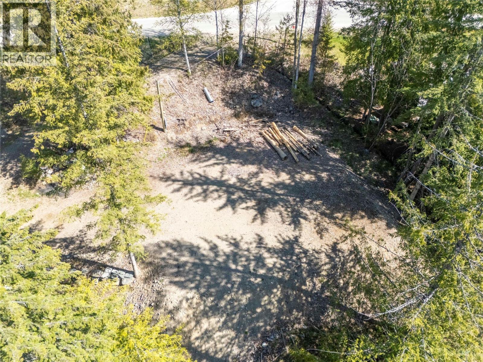2699 Fraser Road, Anglemont, BC