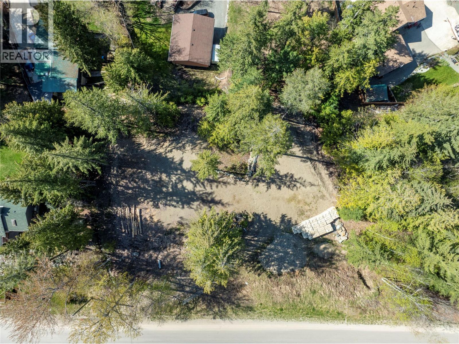 2699 Fraser Road, Anglemont, BC