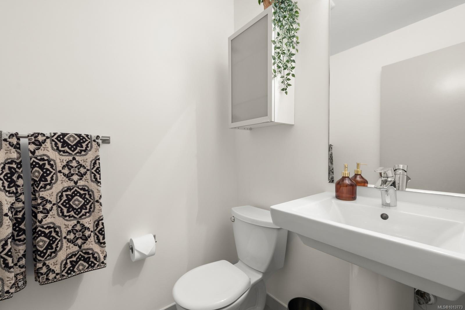 113-2733 Peatt Rd, Langford, BC