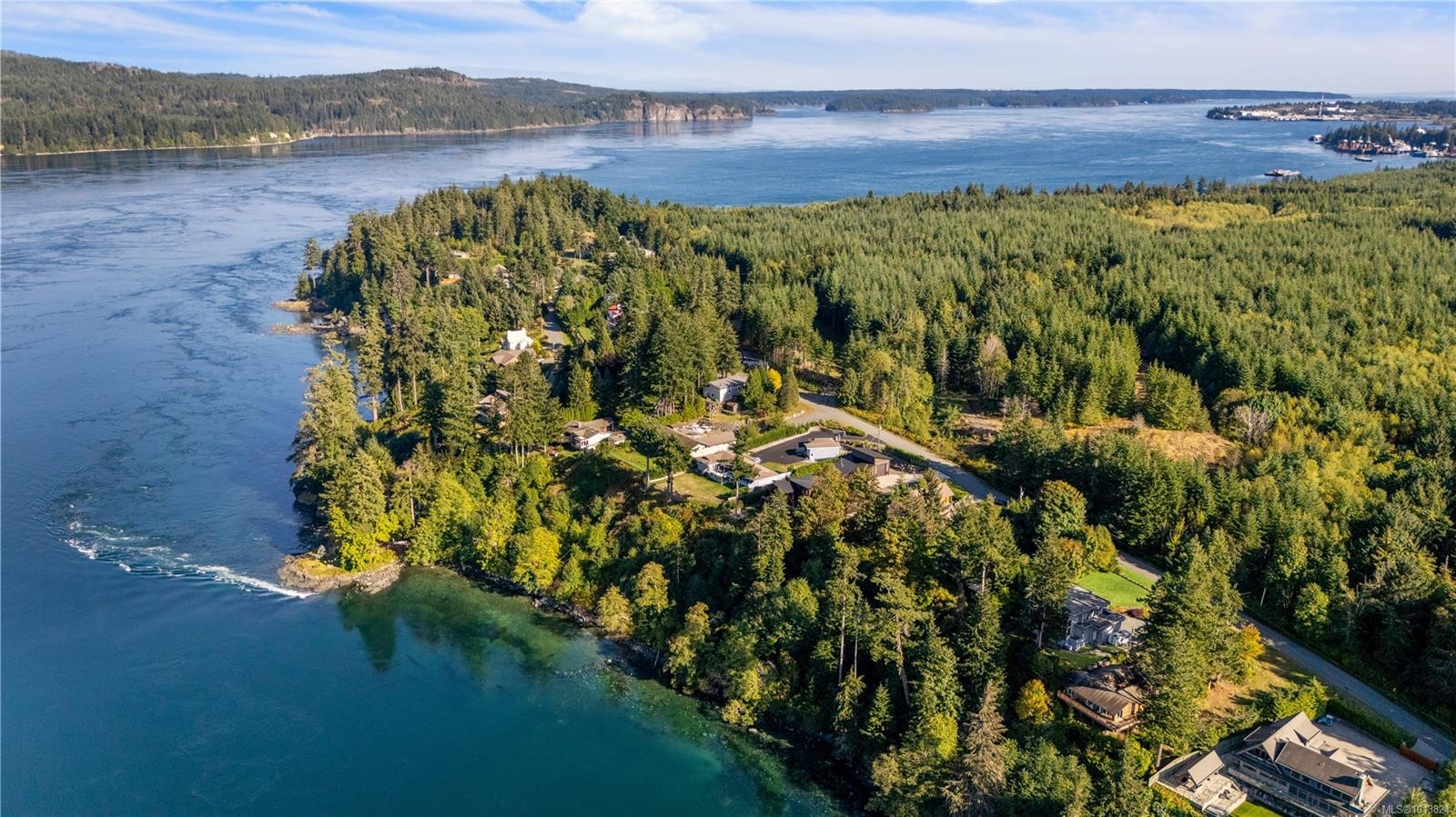 5898 Race Point Rd, Campbell River, BC