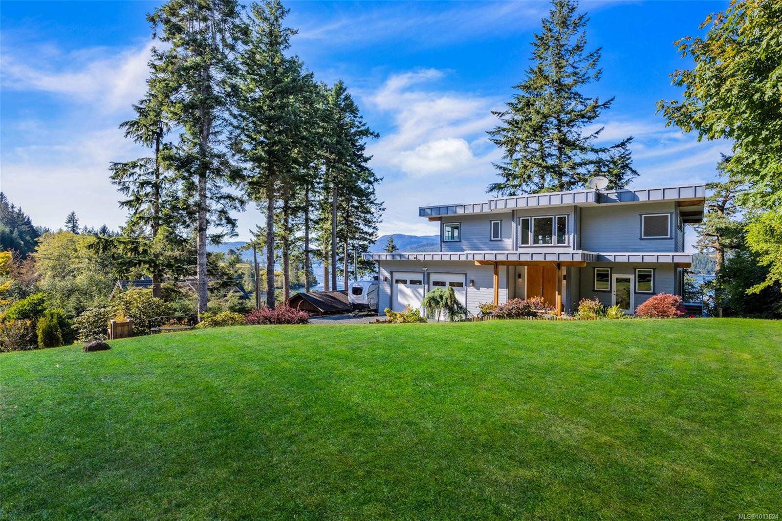 5898 Race Point Rd, Campbell River, BC