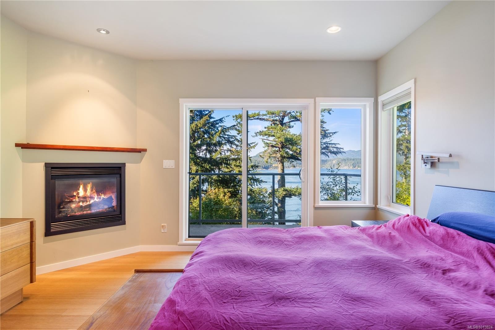 5898 Race Point Rd, Campbell River, BC