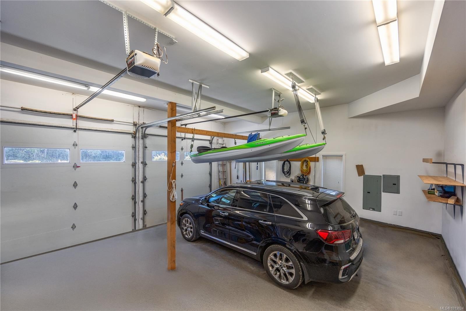 5898 Race Point Rd, Campbell River, BC