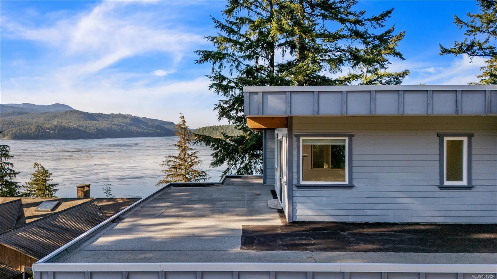 5898 Race Point Rd, Campbell River, BC