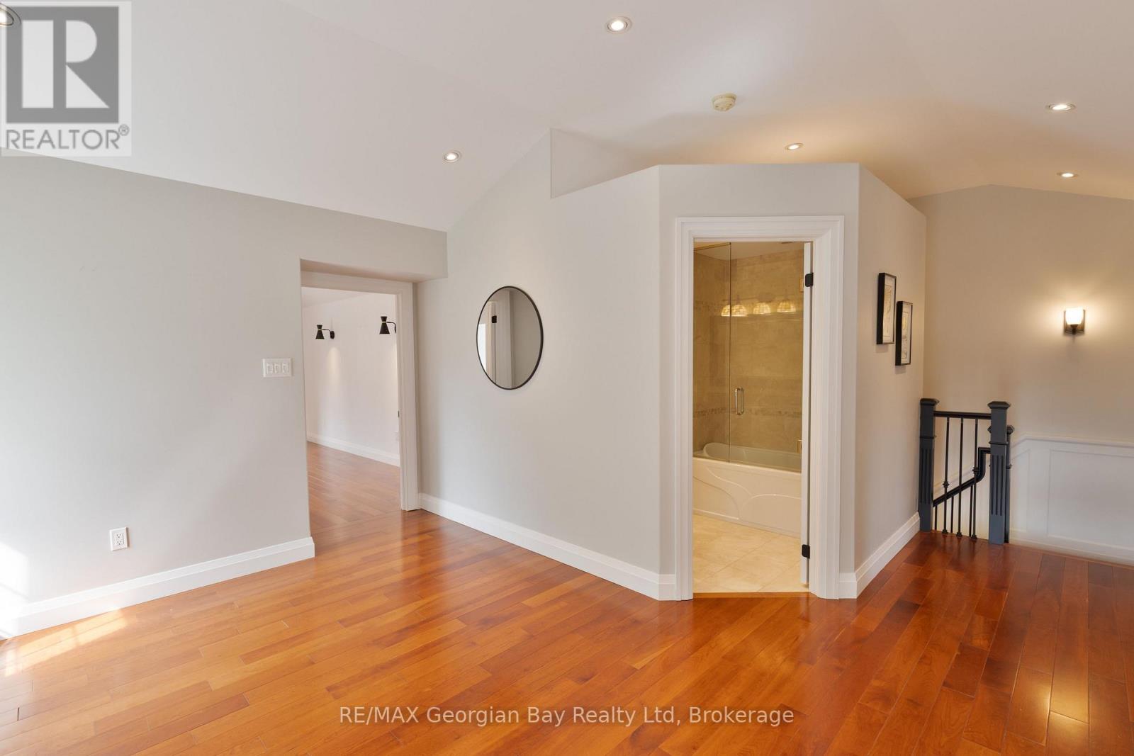 105 Duckworth Street, Barrie (Codrington), ON - Indoor Photo Showing Other Room