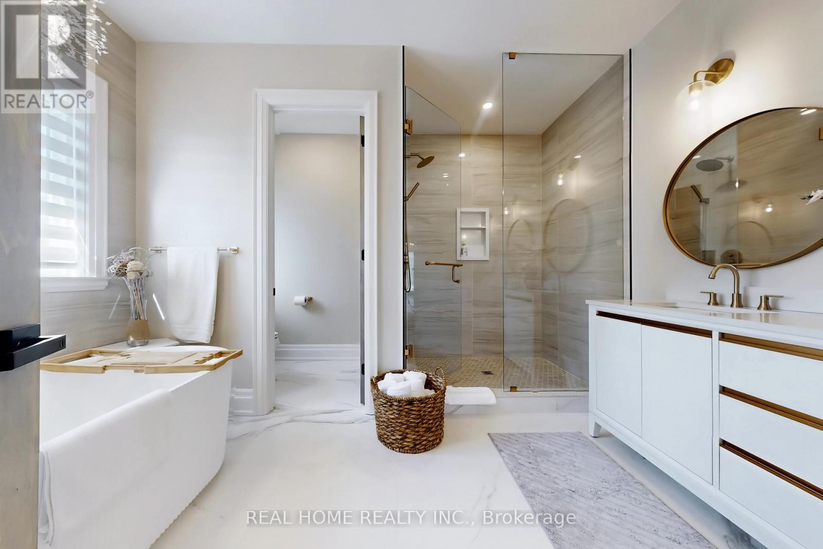 main ensuite - 8 Knowles Crescent, Seguin, ON - Indoor Photo Showing Bathroom