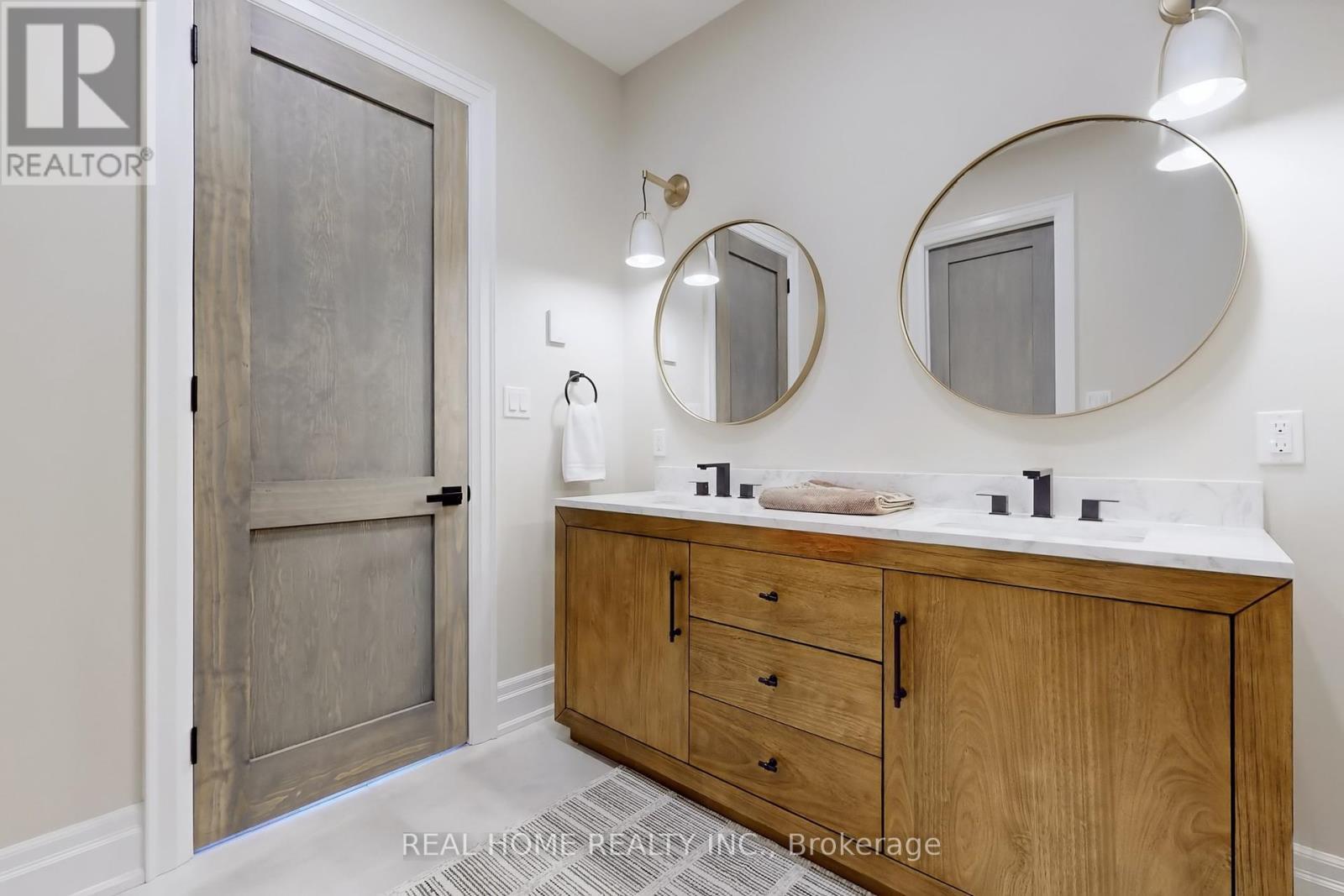 8 Knowles Crescent, Seguin, ON - Indoor Photo Showing Bathroom