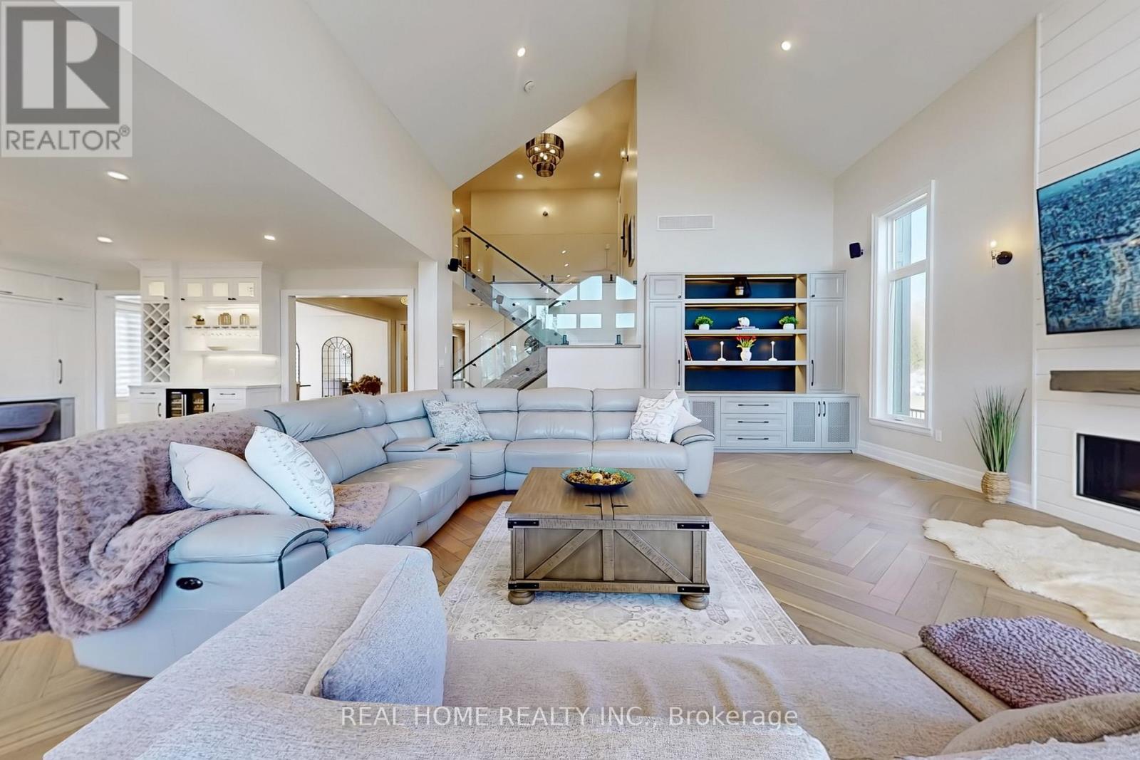 8 Knowles Crescent, Seguin, ON - Indoor Photo Showing Living Room With Fireplace