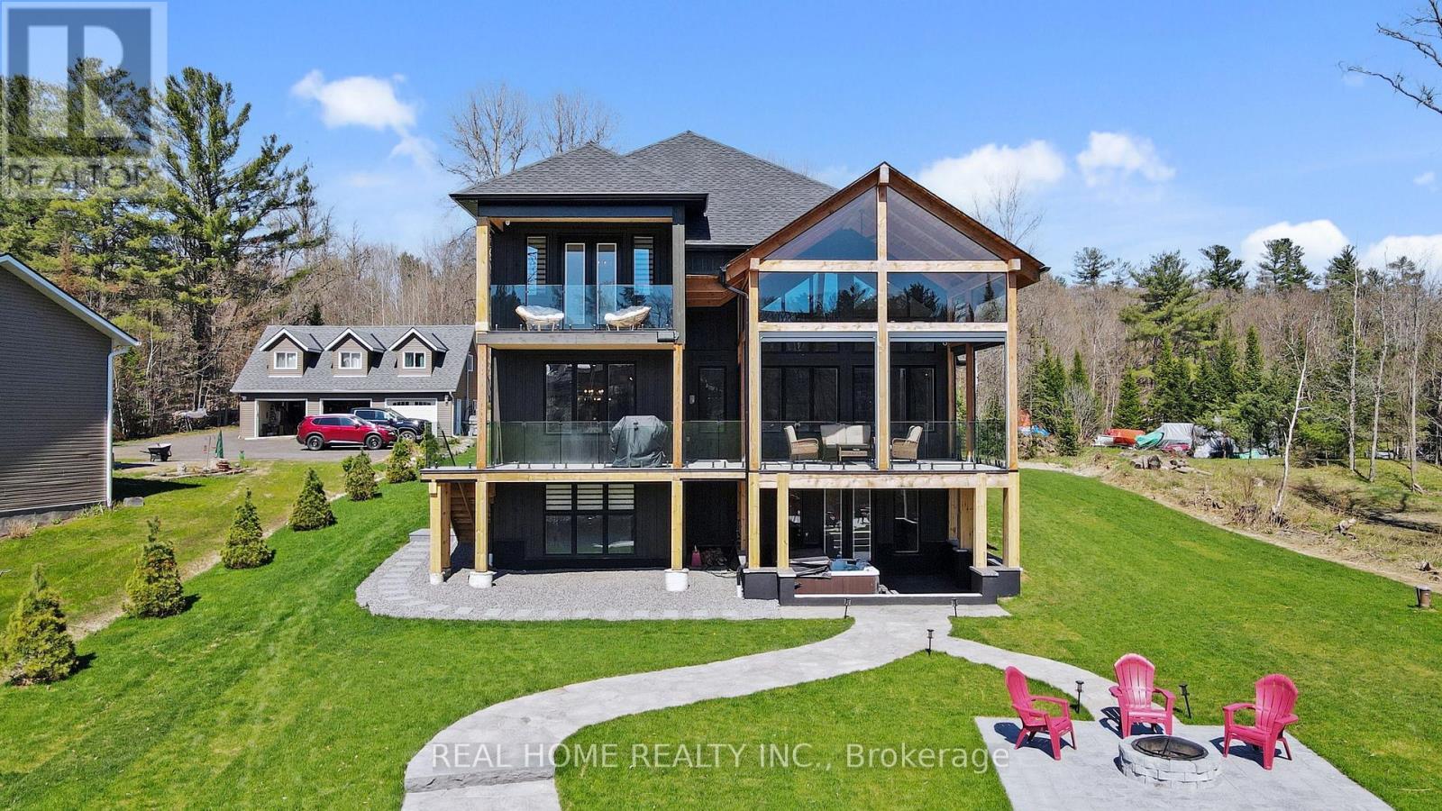 8 Knowles Crescent, Seguin, ON - Outdoor