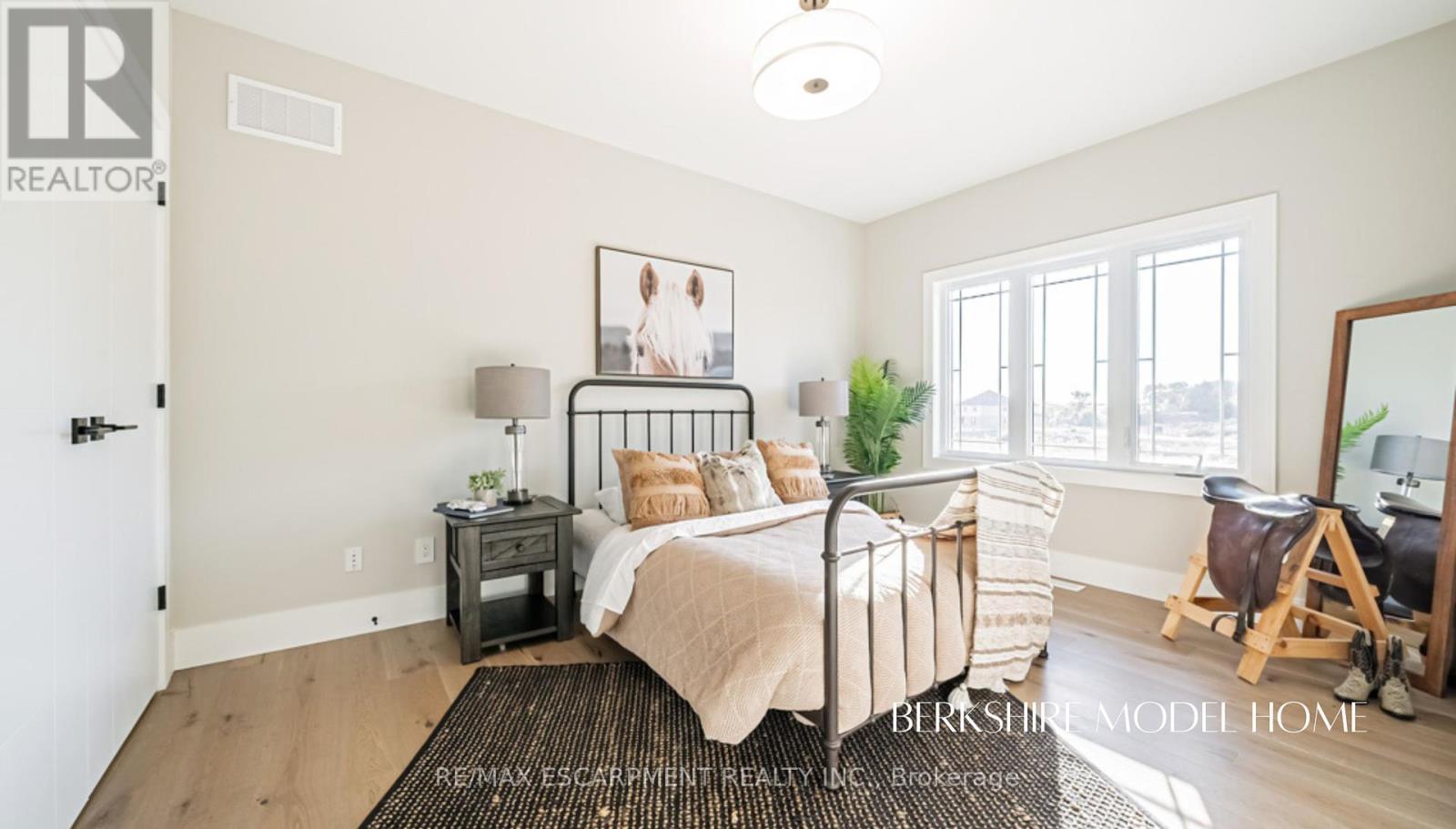 427 Masters Drive, Woodstock, ON - Indoor Photo Showing Bedroom