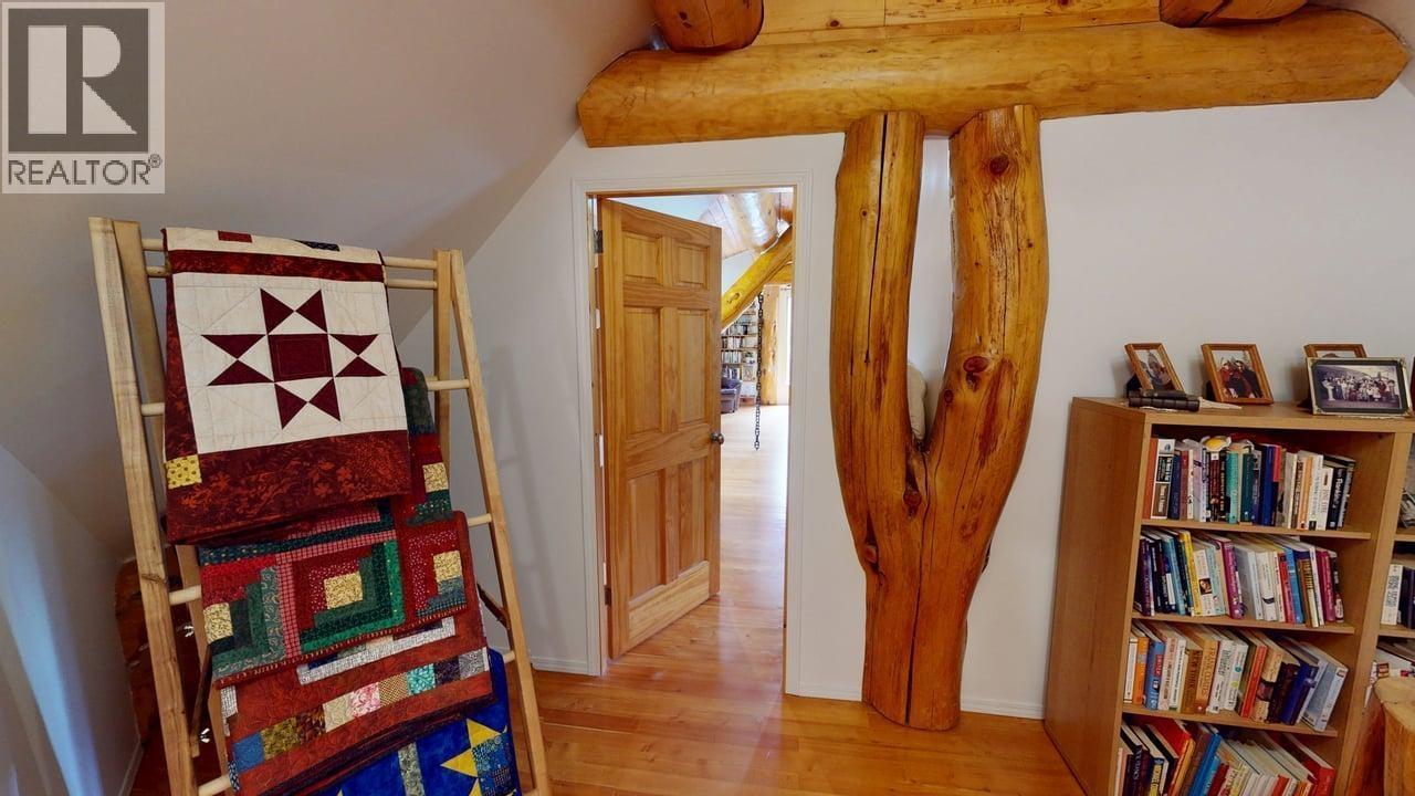 6419 Lambley Road, 100 Mile House, BC - Indoor Photo Showing Other Room