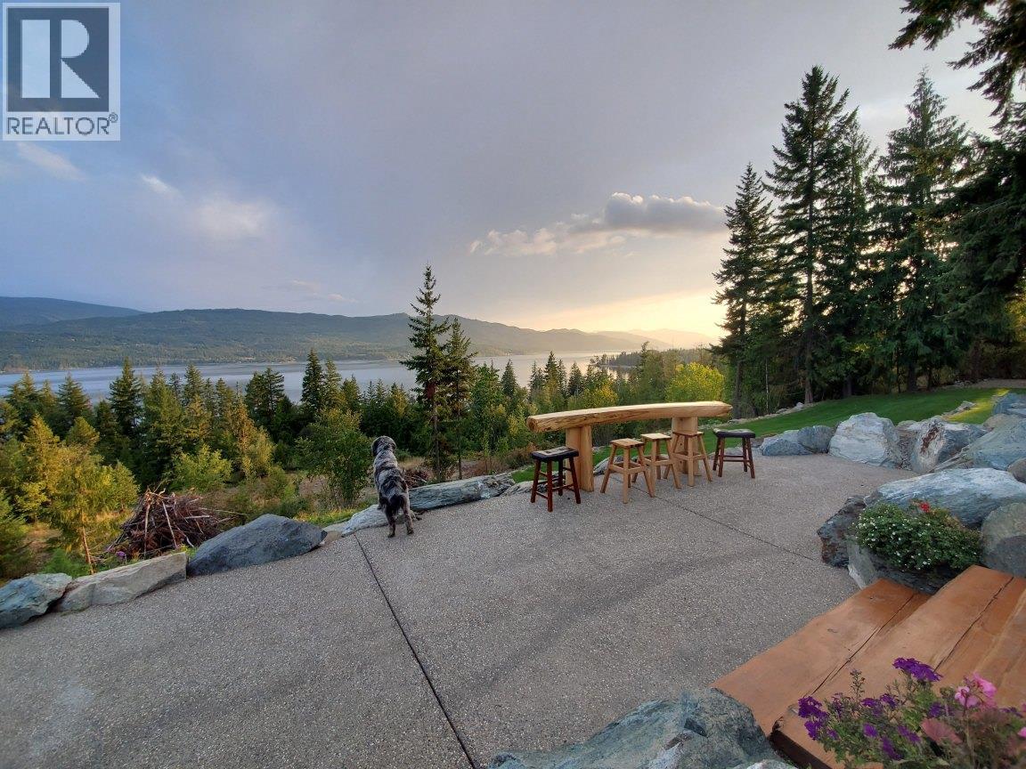7500 Lonneke Trail, Anglemont, BC - Outdoor With Body Of Water With View