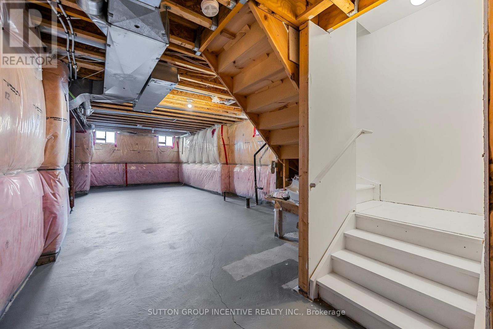 76 Forsyth Crescent, Barrie, ON - Indoor