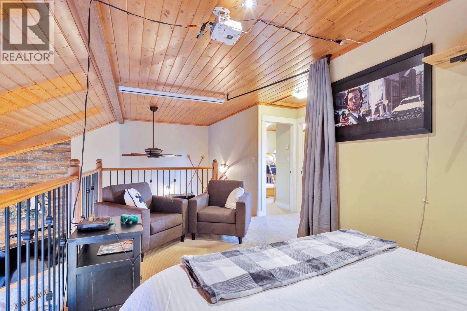 1211 Apex Mountain Road Unit# 1, Penticton, BC - Indoor Photo Showing Bedroom