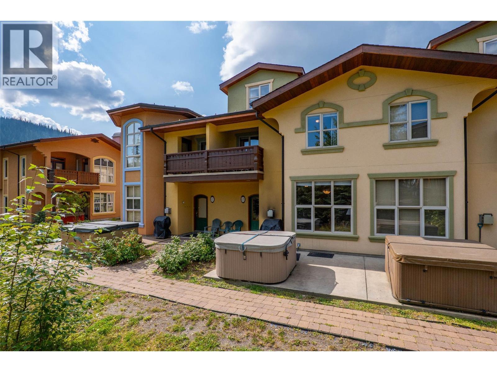 6005 Valley Drive Unit# 68, Sun Peaks, BC - Outdoor With Balcony