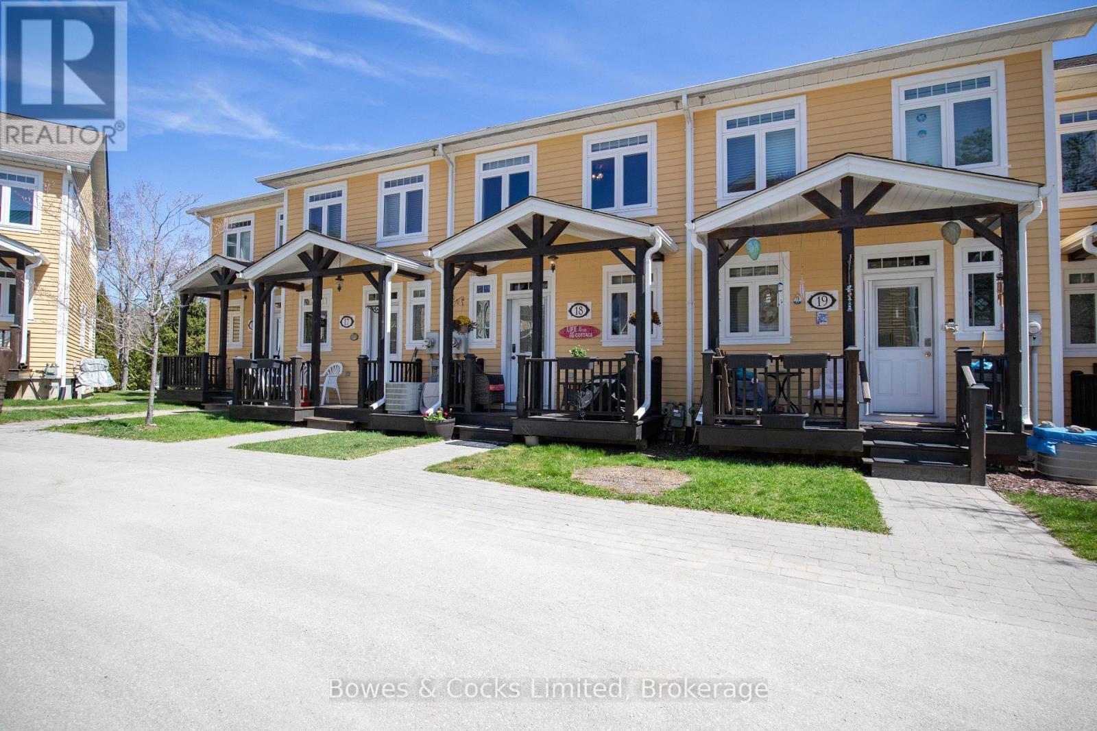 18 - 1579 Anstruther Lake Road, North Kawartha, ON - Outdoor With Deck Patio Veranda With Facade