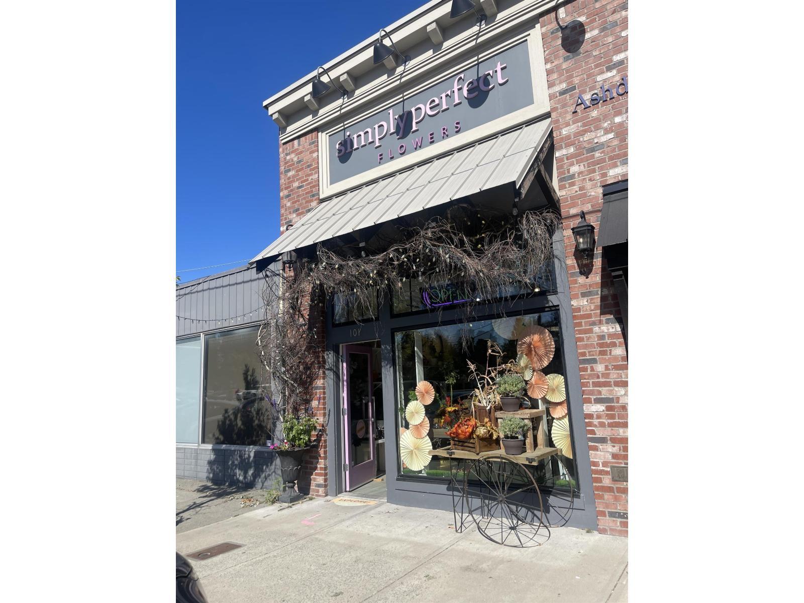 101 33721 South Fraser Way, Abbotsford, BC