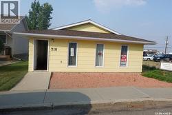 218 2nd AVENUE W Assiniboia, SK S0H 0B0