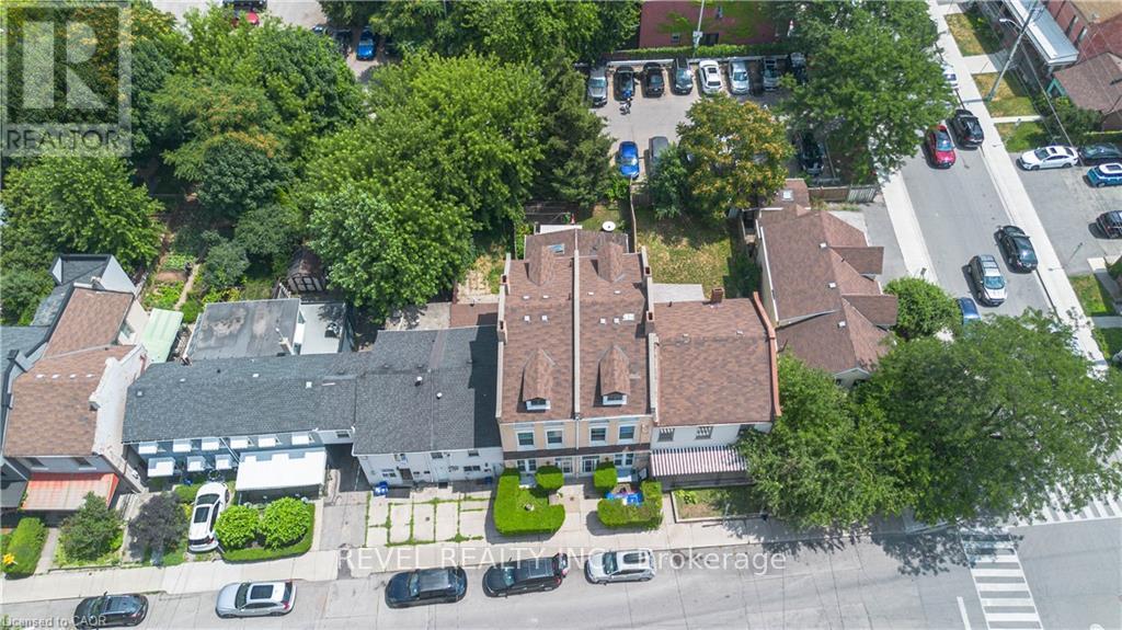 166-168 Macnab Street N, Hamilton, ON - Outdoor