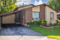 Immaculate 3 bedroom, 2 bath Family Home! -