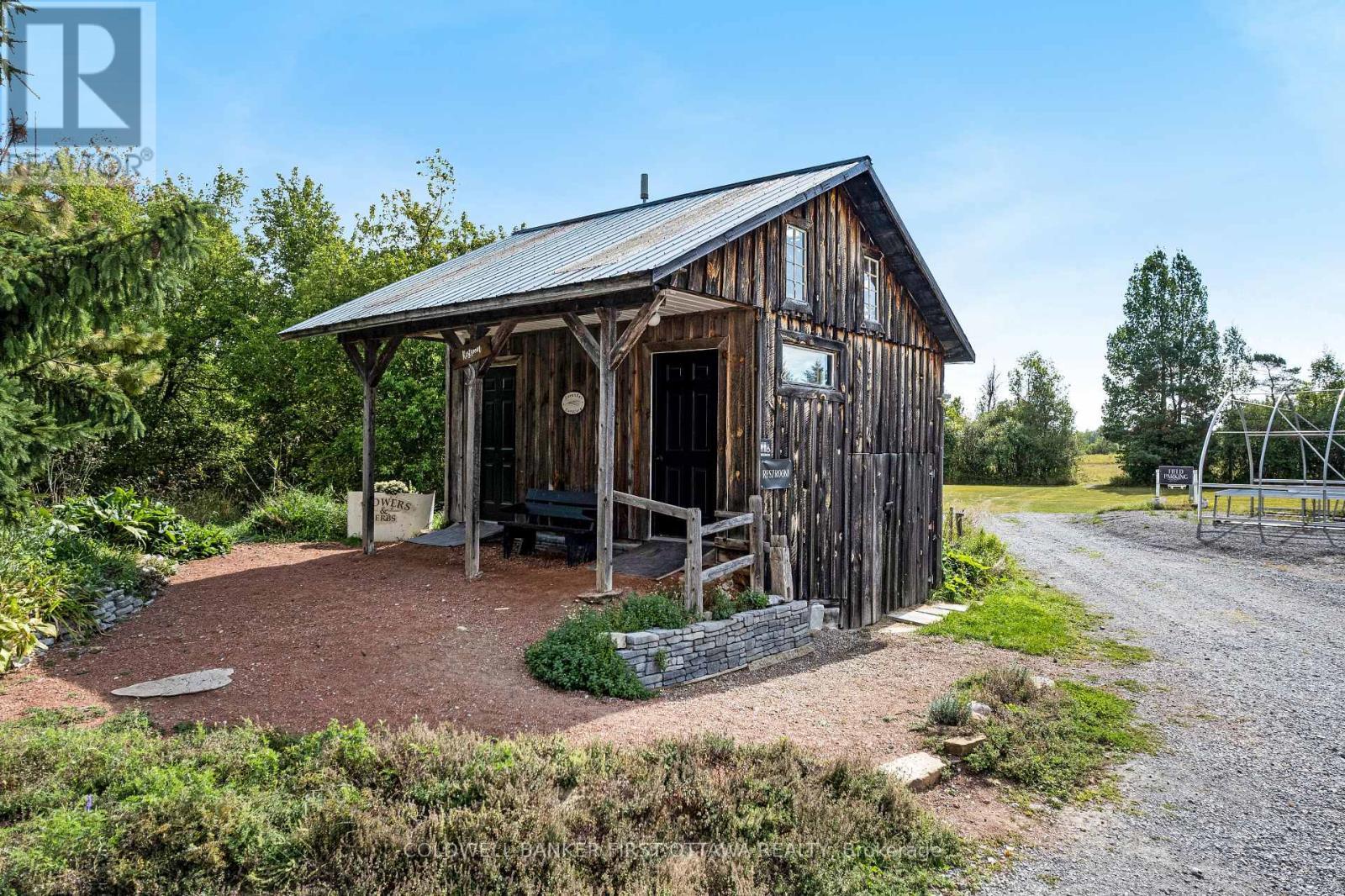 Washrooms w composting toilets - 3840 Old Almonte Road, Ottawa, ON