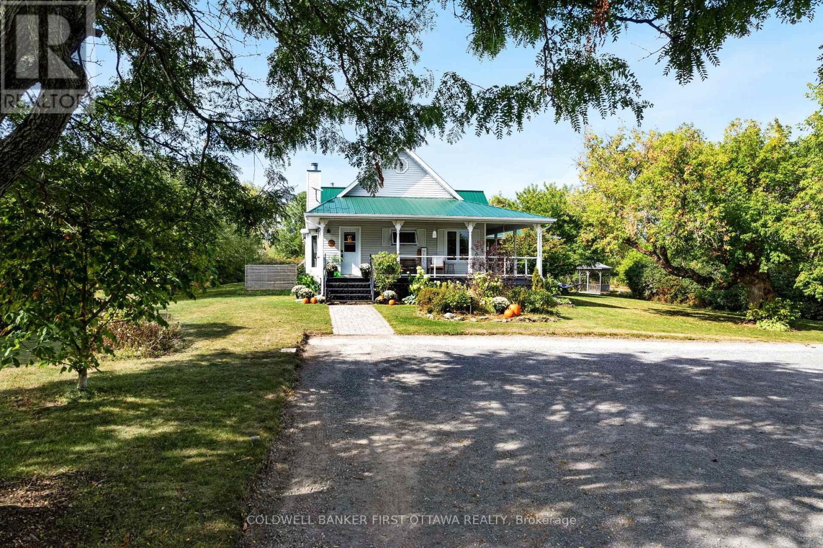 Side View From Driveway - 3840 Old Almonte Road, Ottawa, ON