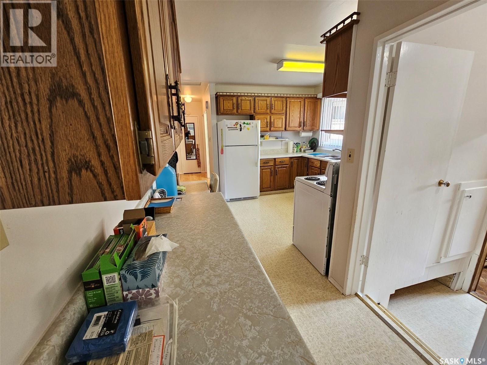 311 6Th Street W, Carlyle, SK - Indoor