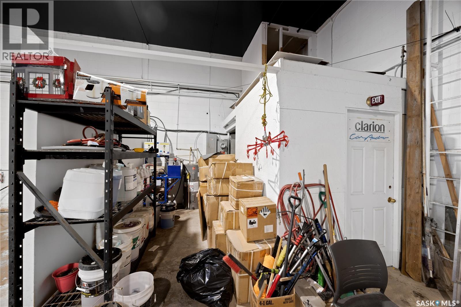 1004 17Th Street W, Saskatoon, SK