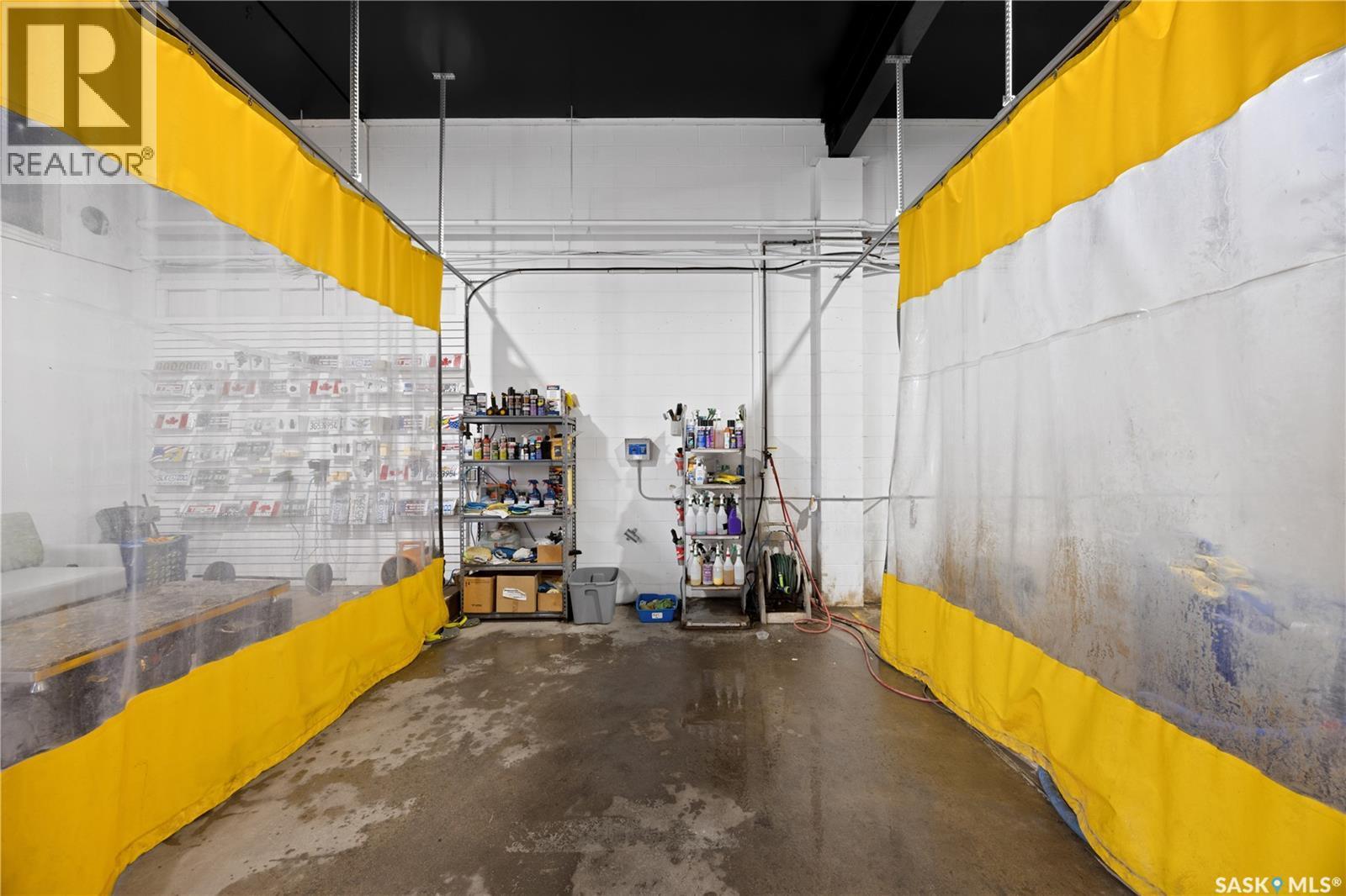 1004 17Th Street W, Saskatoon, SK