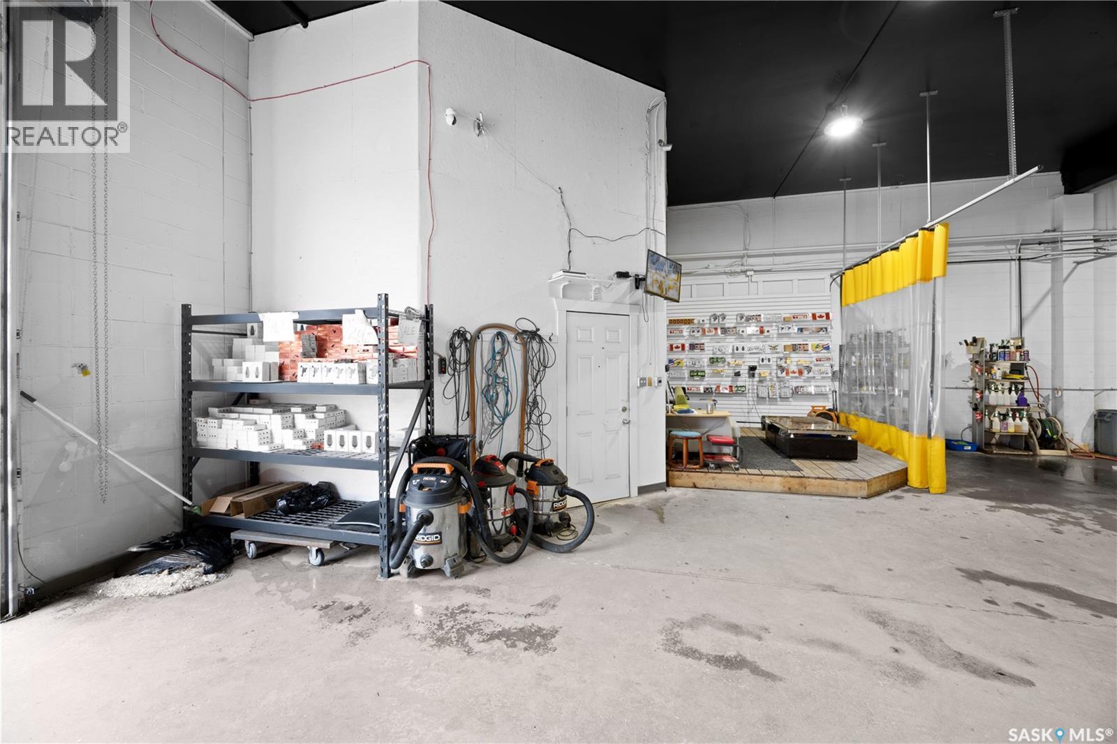 1004 17Th Street W, Saskatoon, SK