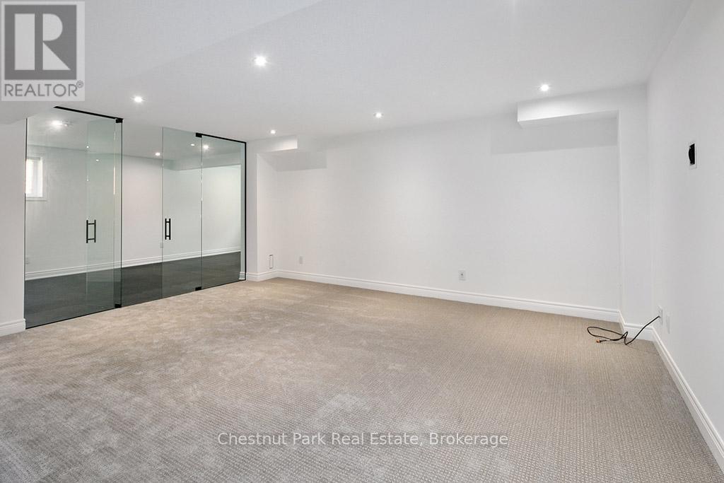 2237 Shore Lane, Wasaga Beach, ON - Indoor Photo Showing Other Room