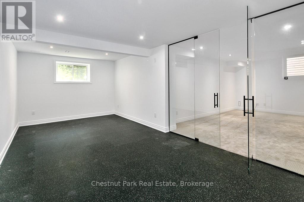 2237 Shore Lane, Wasaga Beach, ON - Indoor Photo Showing Other Room