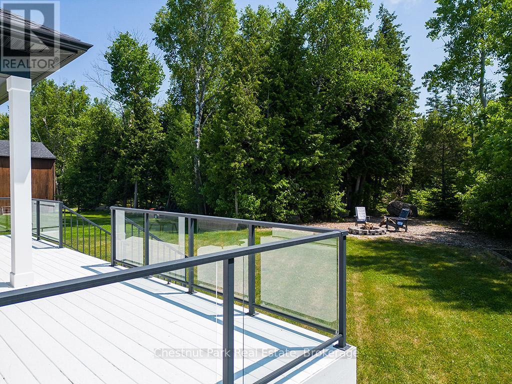 2237 Shore Lane, Wasaga Beach, ON - Outdoor