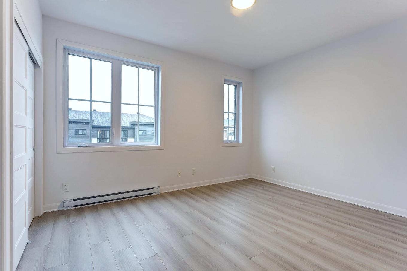 Primary bedroom - 872 Rue De Chaumont, Saint-Jérôme, QC - Indoor Photo Showing Other Room
