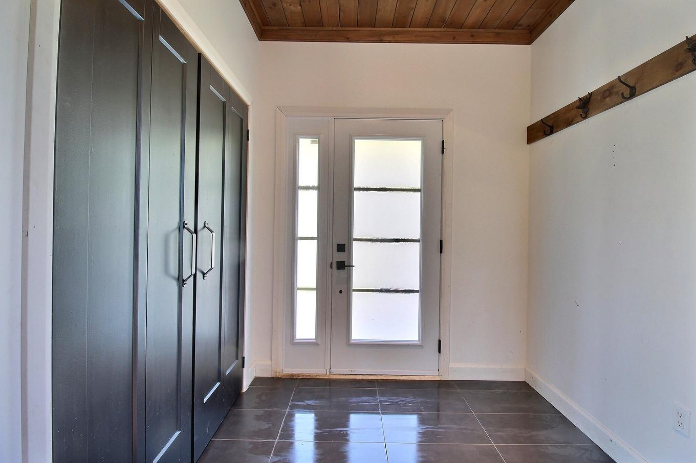 Hall - 812 Rg Watford, Saint-Benjamin, QC - Indoor Photo Showing Other Room