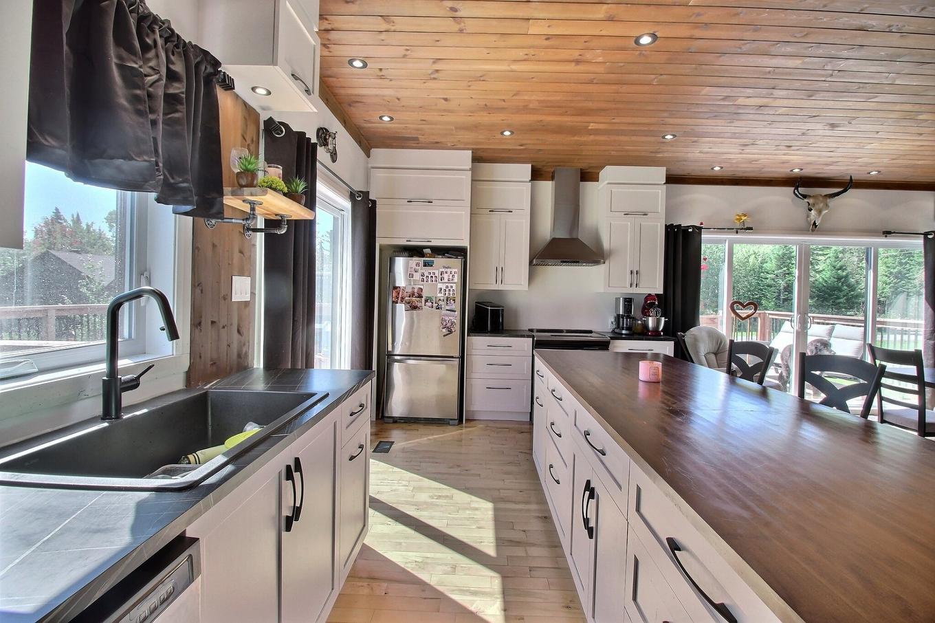 Kitchen - 812 Rg Watford, Saint-Benjamin, QC - Indoor Photo Showing Kitchen