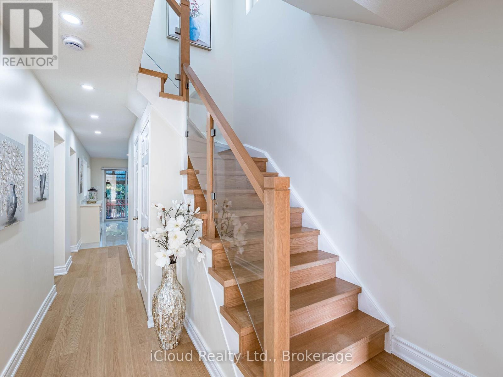 5238 Alicante Street, Mississauga, ON - Indoor Photo Showing Other Room