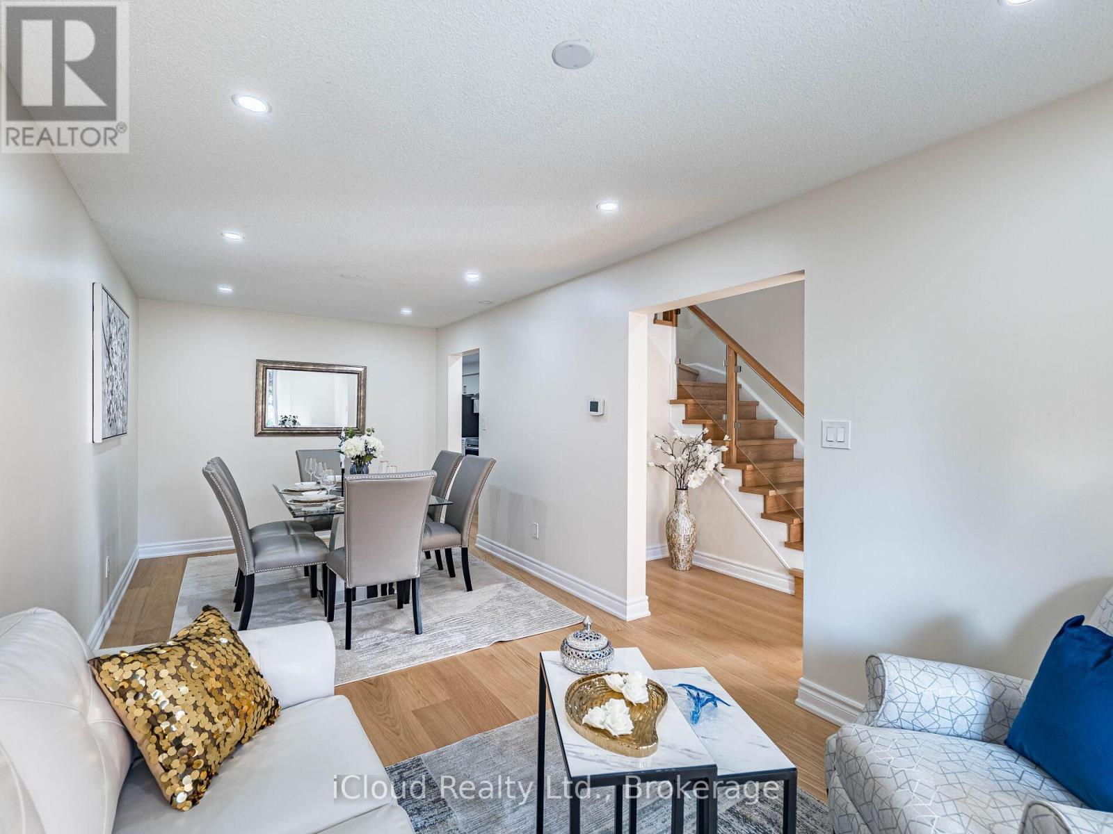 5238 Alicante Street, Mississauga, ON - Indoor