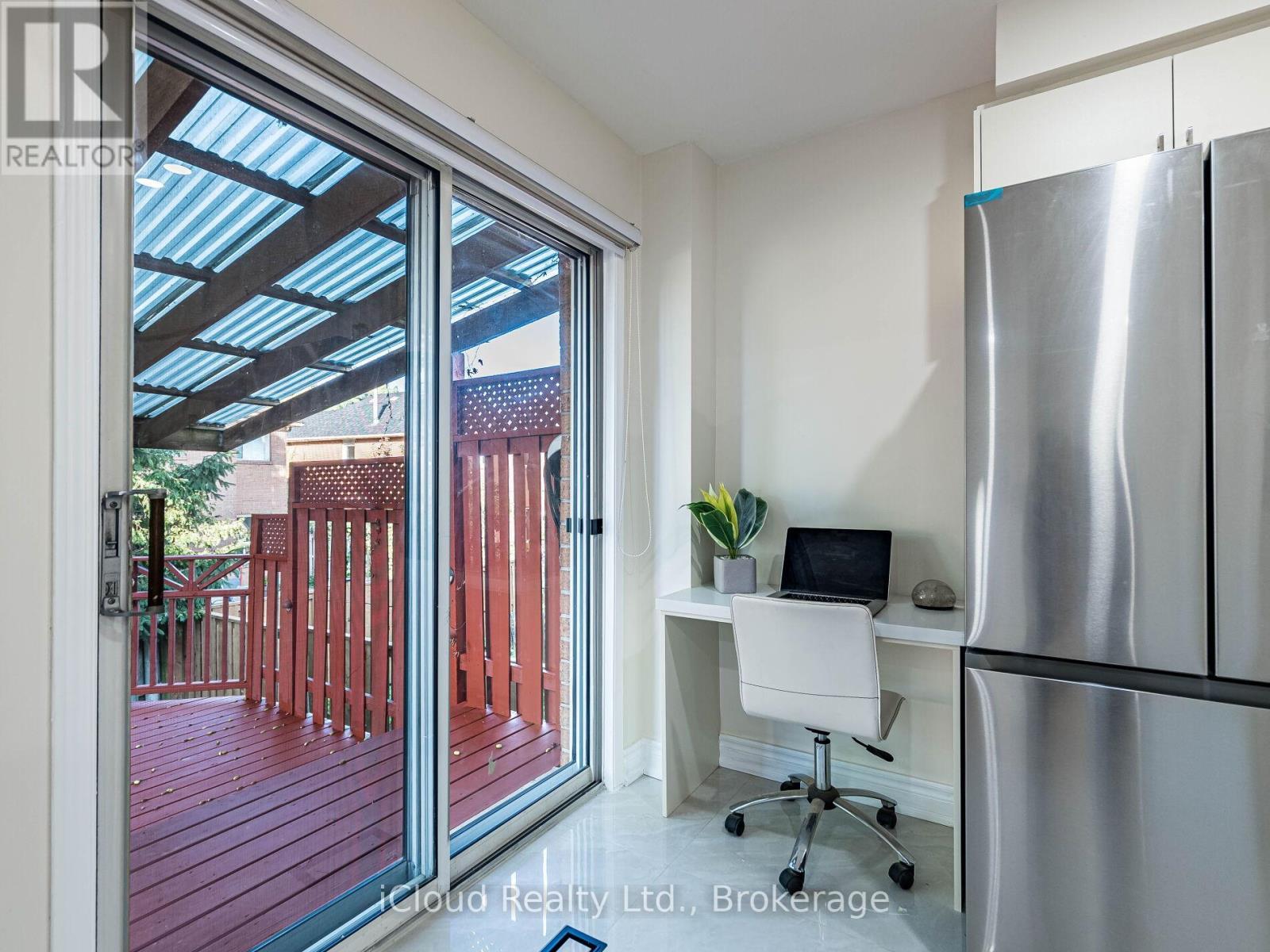 5238 Alicante Street, Mississauga, ON - Indoor