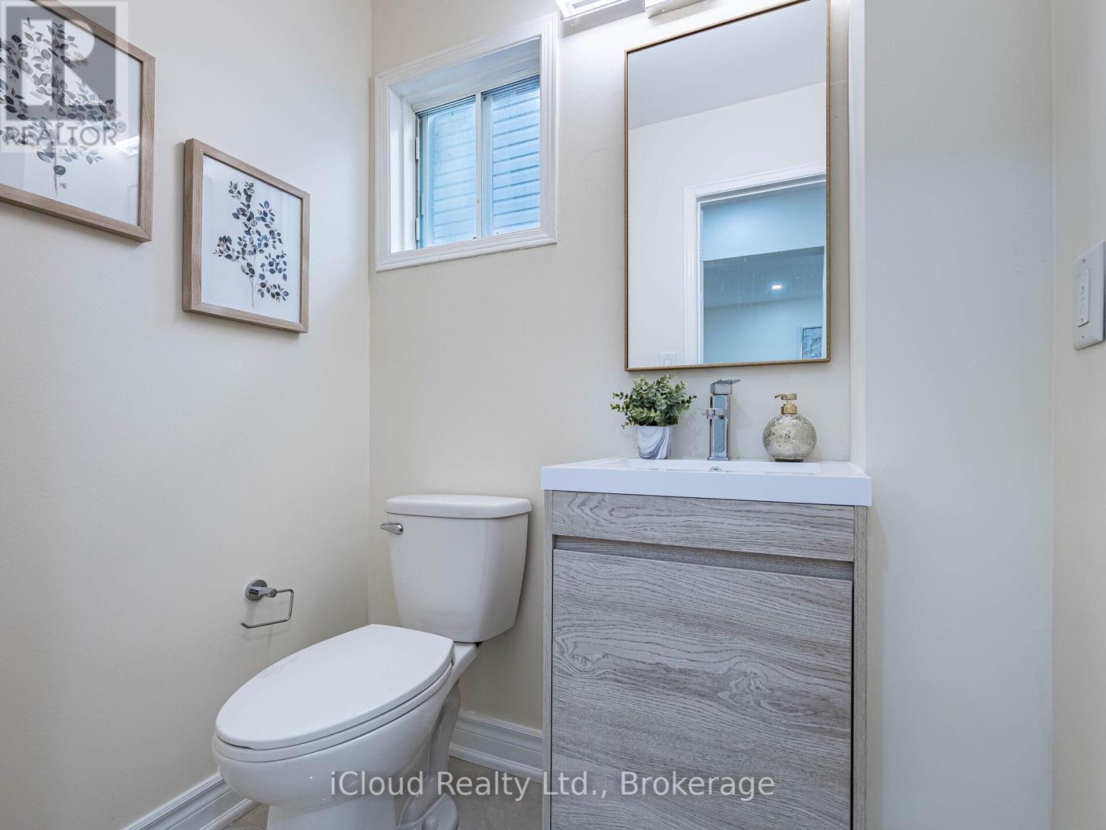 5238 Alicante Street, Mississauga, ON - Indoor Photo Showing Bathroom