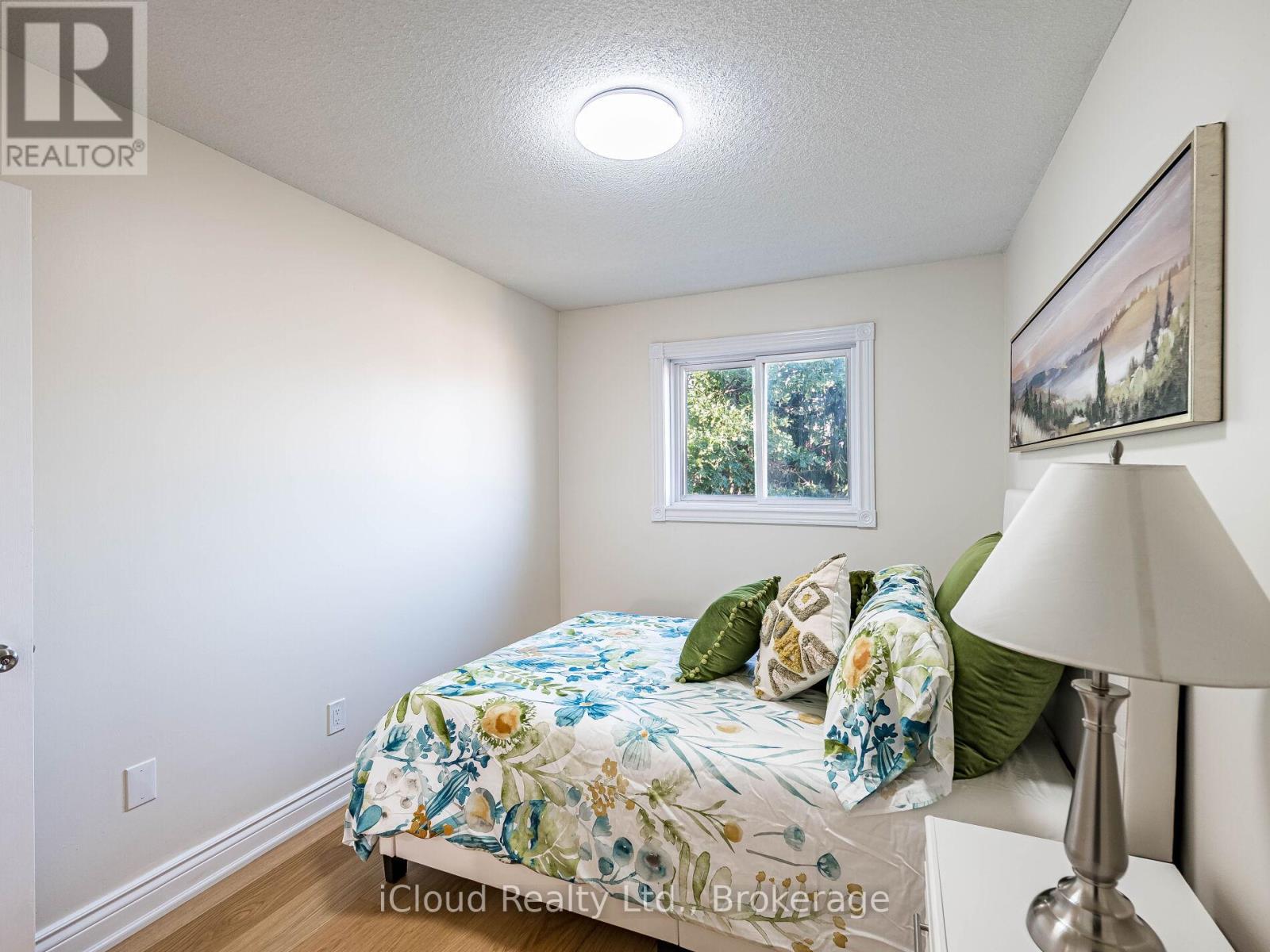 5238 Alicante Street, Mississauga, ON - Indoor Photo Showing Bedroom