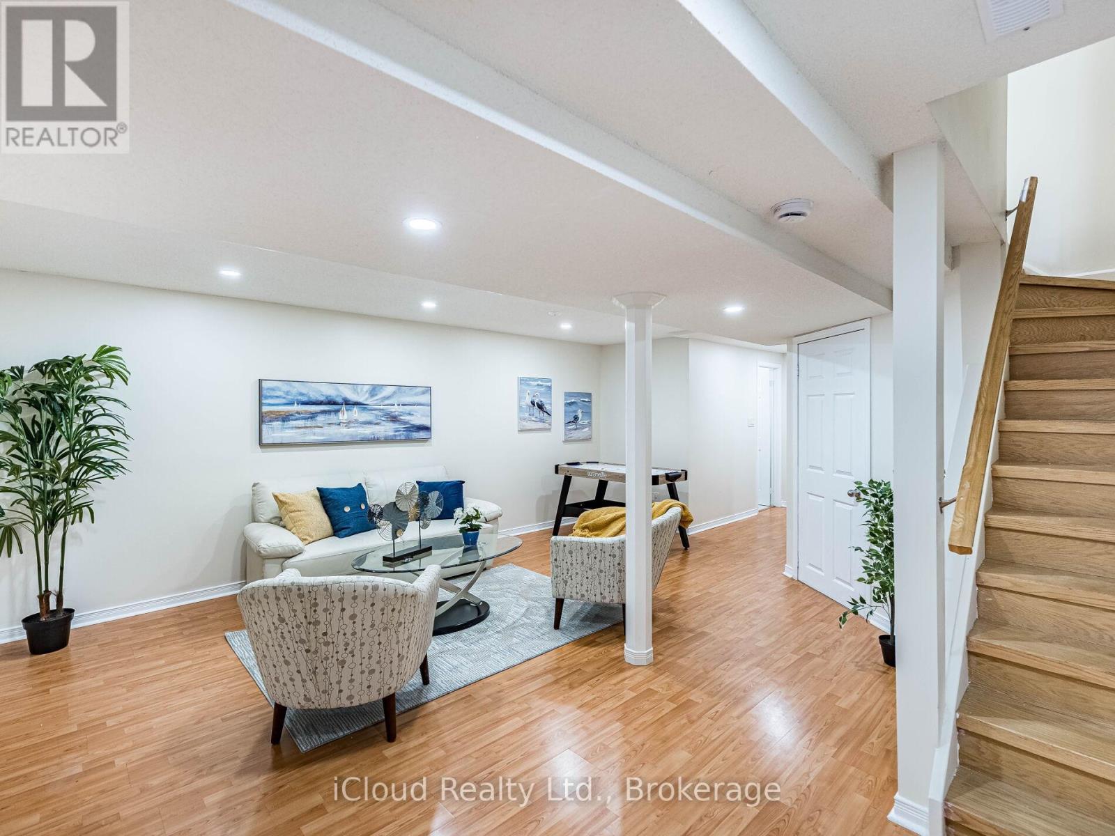 5238 Alicante Street, Mississauga, ON - Indoor