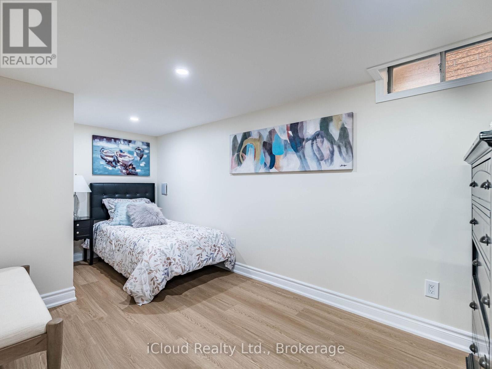 5238 Alicante Street, Mississauga, ON - Indoor Photo Showing Bedroom
